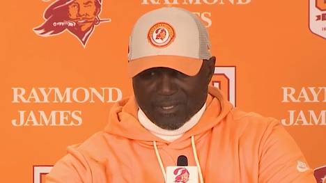 Todd Bowles ist nach der Niederlage gegen die Atlanta Falcons bedient. Der Head Coach der Tampa Bay Buccaneers in der NFL nimmt kein Blatt vor den Mund und liefert eine flammende Wutrede ab.