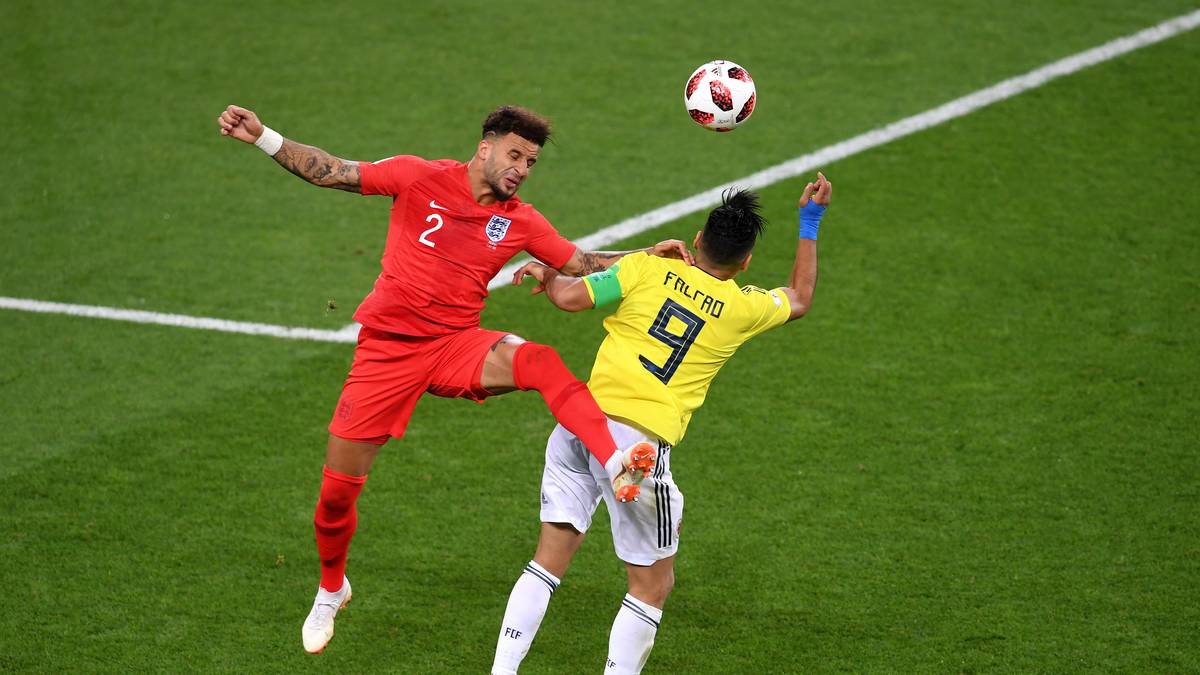 Englands Weg ins Halbfinale - VORRUNDE:
Tunesien - England 1:2
England - Panama 6:1
England - Belgien 0:1
ACHTELFINALE: Kolumbien - England 4:5 n.E.
VIERTELFINALE: Schweden - England 0:2