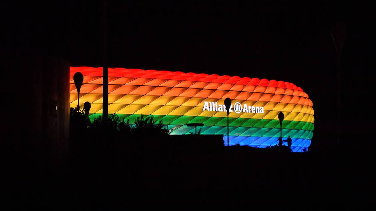 Darum leuchtet die Allianz Arena bunt