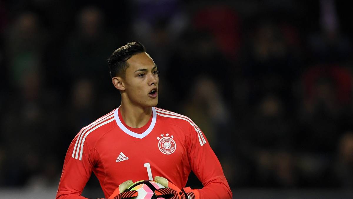 In der diesjährigen Youth-League-Saison kam er auf acht Einsätze und spielte einmal zu null