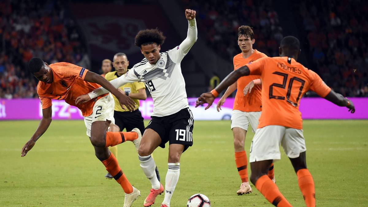 LEROY SANE (ab 57.): Kam für Müller und ging auf die linke Außenbahn. Brachte direkt Belebung, verzog dann aber eine Top-Chance nach einem Traumpass von Kimmich (65.). In seinen Abschlüssen war er zu ungenau, dennoch empfahl sich der 22-Jährige für einen Startelfeinsatz gegen Frankreich. SPORT1-Note: 3,5