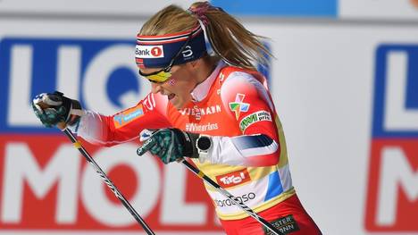 Therese Johaug gewinnt das Weltcup-Rennen in Kuusamo