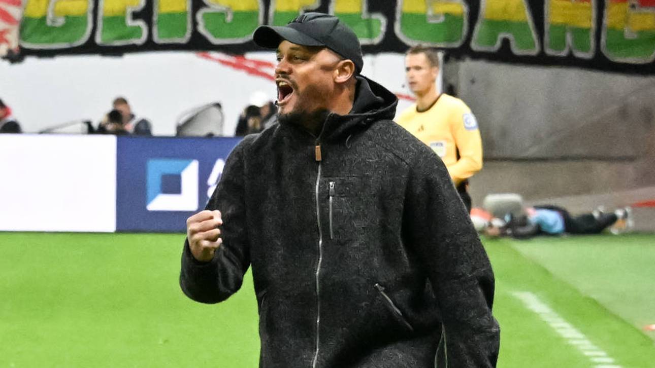 Vincent Kompany bejubelt den dritten Bayern-Treffer beim 3:0 in Frankfurt