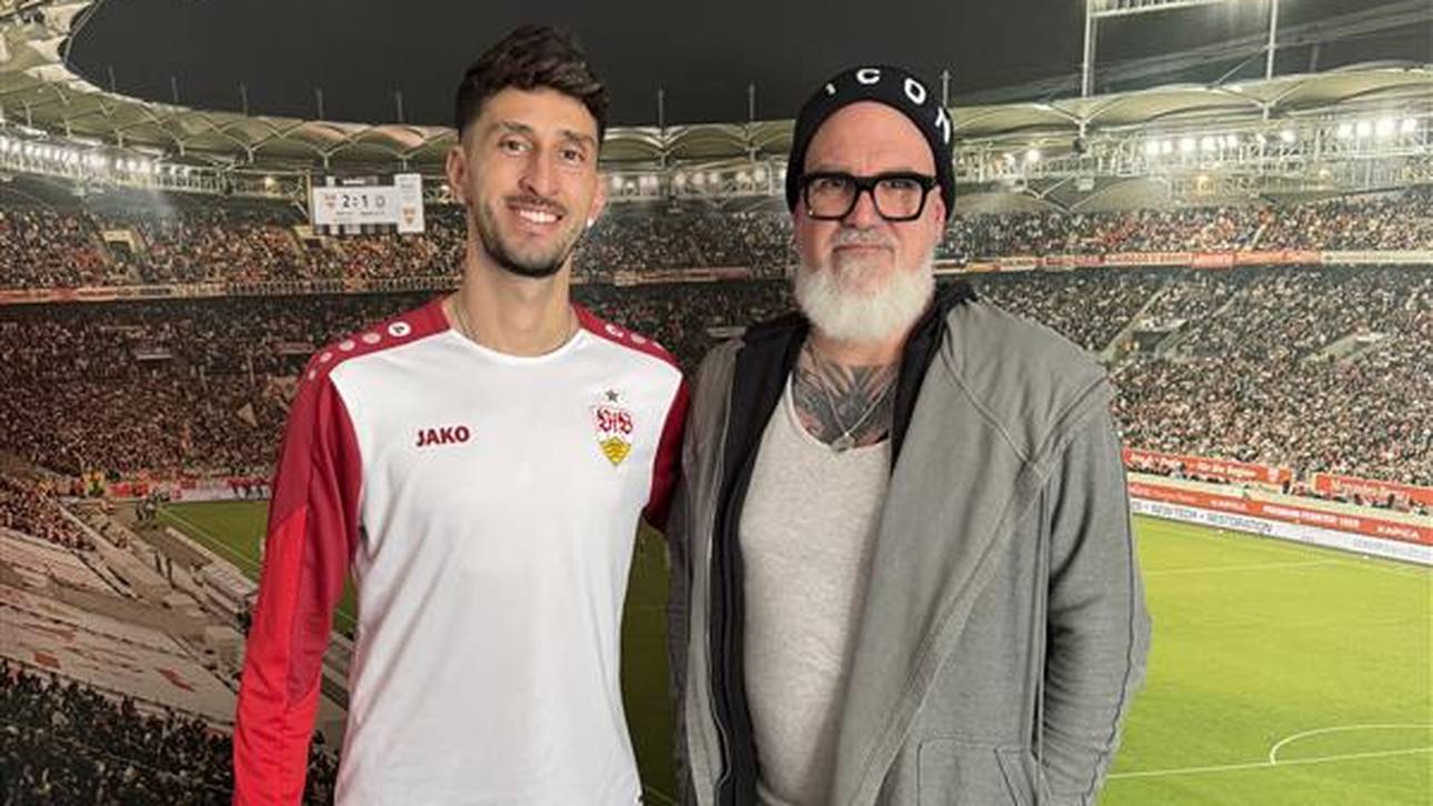 Atakan Karazor (l.) im Gespräch mit SPORT1-Reporter Reinhard Franke (r.)