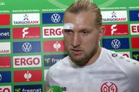 Mainz-Keeper Robin Zentner ist nach der Pokal-Niederlage gegen den FC Bayern gefrustet. Den Schlussmann stören gleich mehrere Aktionen des Rekordmeisters.