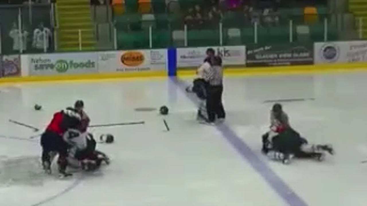 Eishockey: 257 Strafminuten nach Massenschlägerei in kanadischer Juniorenliga