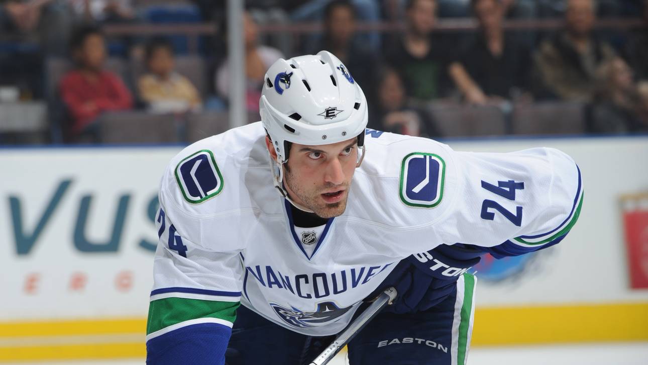 Ex-NHL-Profi Mancari zu den Pinguinen