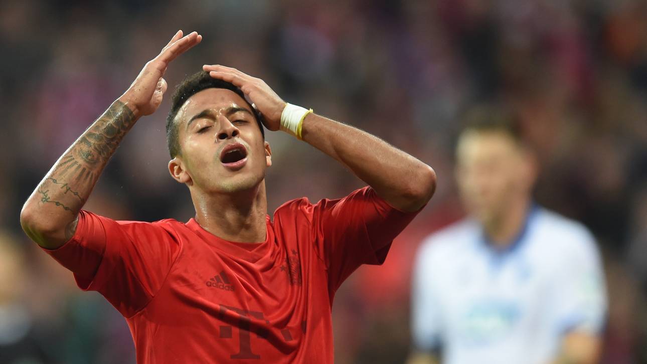 Bayern lässt im Topspiel Federn