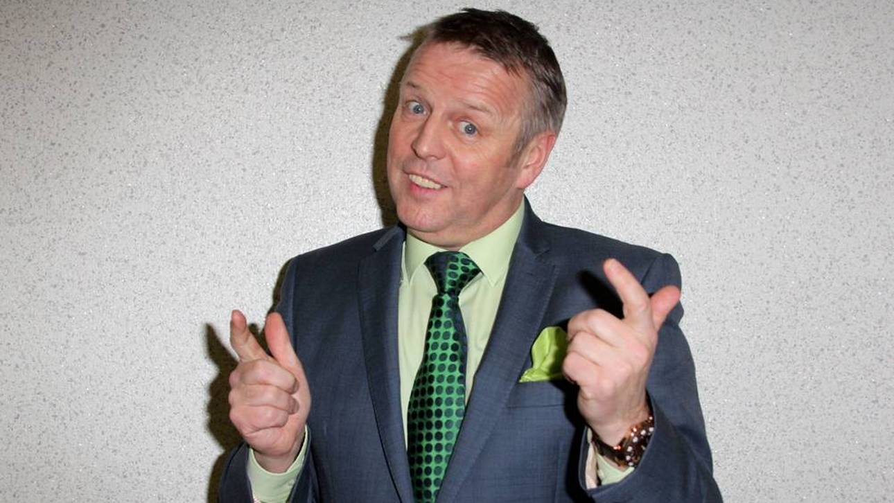 John McDonald heizte früher auch beispielsweise beim Boxen, Snooker oder Tischtennis die Zuschauer ein