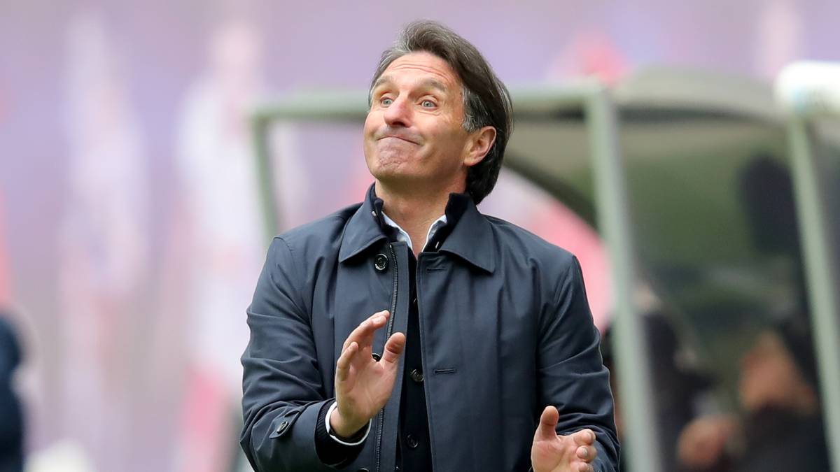 VFL WOLFSBURG - 35: Das Wolfsrudel erhält im Sommer einen neuen Leitwolf. Bruno Labbadia wird den VfL nach einem Jahr und etwa drei Monaten wieder verlassen