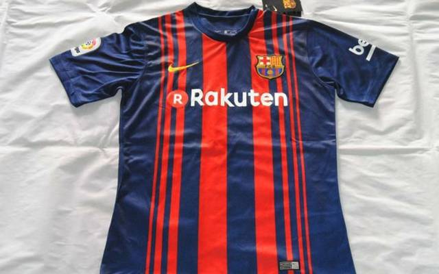 Fc Barcelona Die Trikots Von Messi Neymar Und Co Fur 2017 18