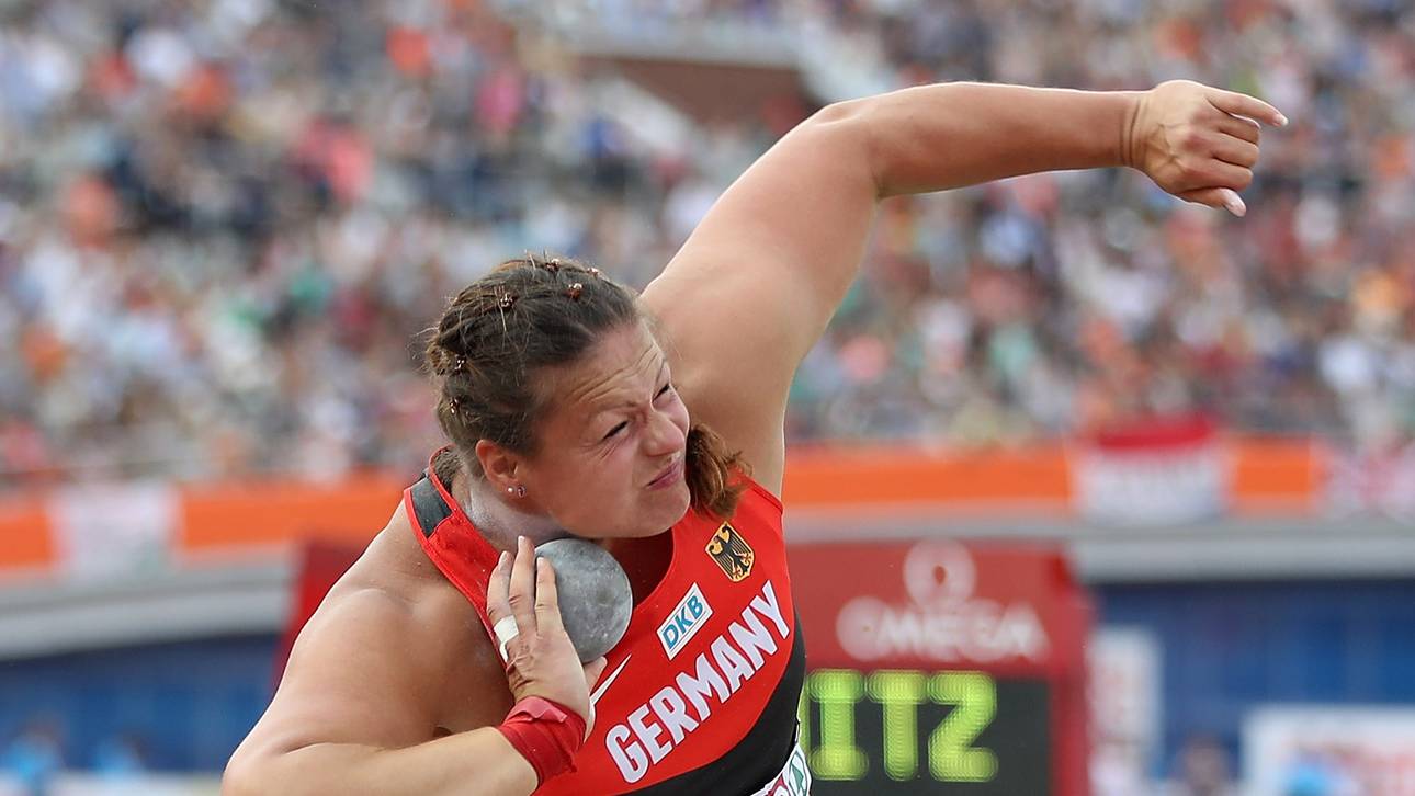Schwanitz ohne Probleme ins Finale