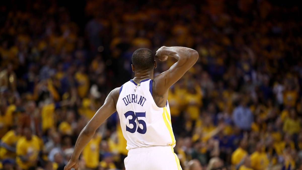 Nach seinem Wechsel zu den Brooklyn Nets muss er sich nun aber an eine neue Nummer gewöhnen. Bei den Nets wird er in Zukunft mit der 7 auflaufen. Man darf gespannt sein, ob er mit ihr genauso erfolgreich ist