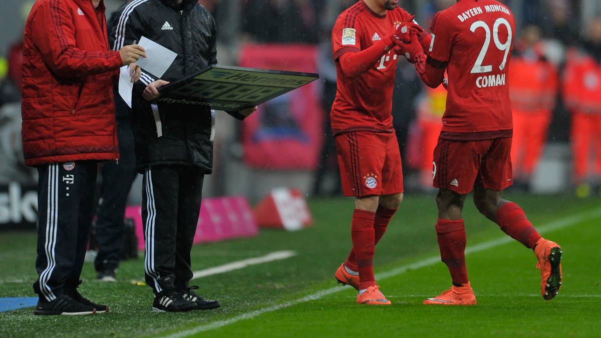 In der Saison 2015/16 begann der FC Bayern den Grundstein für die Ära nach Ribéry zu legen, der junge Landsmann Kingsley Coman wurde verpflichtet und zum Thronfolger auf der linken Seite aufgebaut