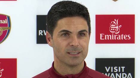 Mikel Arteta wird von einem Reporter auf Wechsel-Gerüchte um seine Person angesprochen und räumt diese schnell aus der Welt.