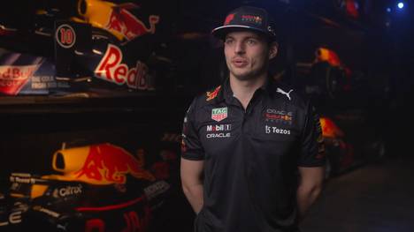 Formel-1-Weltmeister Max Verstappen hat seinen Vertrag bei Red Bull vorzeitig verlängert. Der Niederländer sitzt bis mindestens 2028 im Cockpit bei Red Bull Racing.