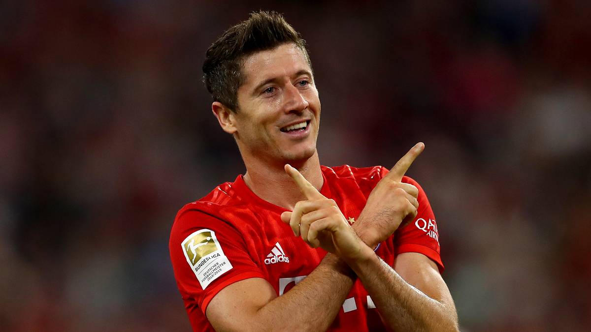 POLEN (6): Robert Lewandowski ist eines der Gesichter der Bundesliga. Der Pole wurde bereits viermal Torschützenkönig und gewann siebenmal die Meisterschaft. In der polnischen Nationalmannschaft ist der Mittelstürmer ebenso eine tragende Säule. Neben dem 31-Jährigen sind fünf weitere Polen in der Bundesliga aktiv