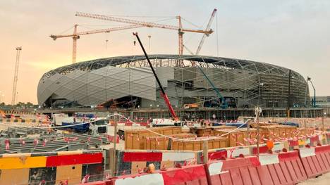 Das Education City Stadium in Doha während der Bauarbeiten