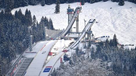 Die Vierschanzentournee ist ein . Hier gibt's alle Infos zum Skisprung-Event des Jahres.