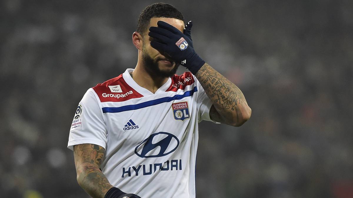 OLYMPIQUE LYON (Platz 15): Memphis Depay will gar nicht hinsehen, dennoch ist sein Verein ebenfalls in der Liste der Schuldenmacher wiederzufinden. Mit ganzen 174 Millionen Euro steht OL in der Kreide