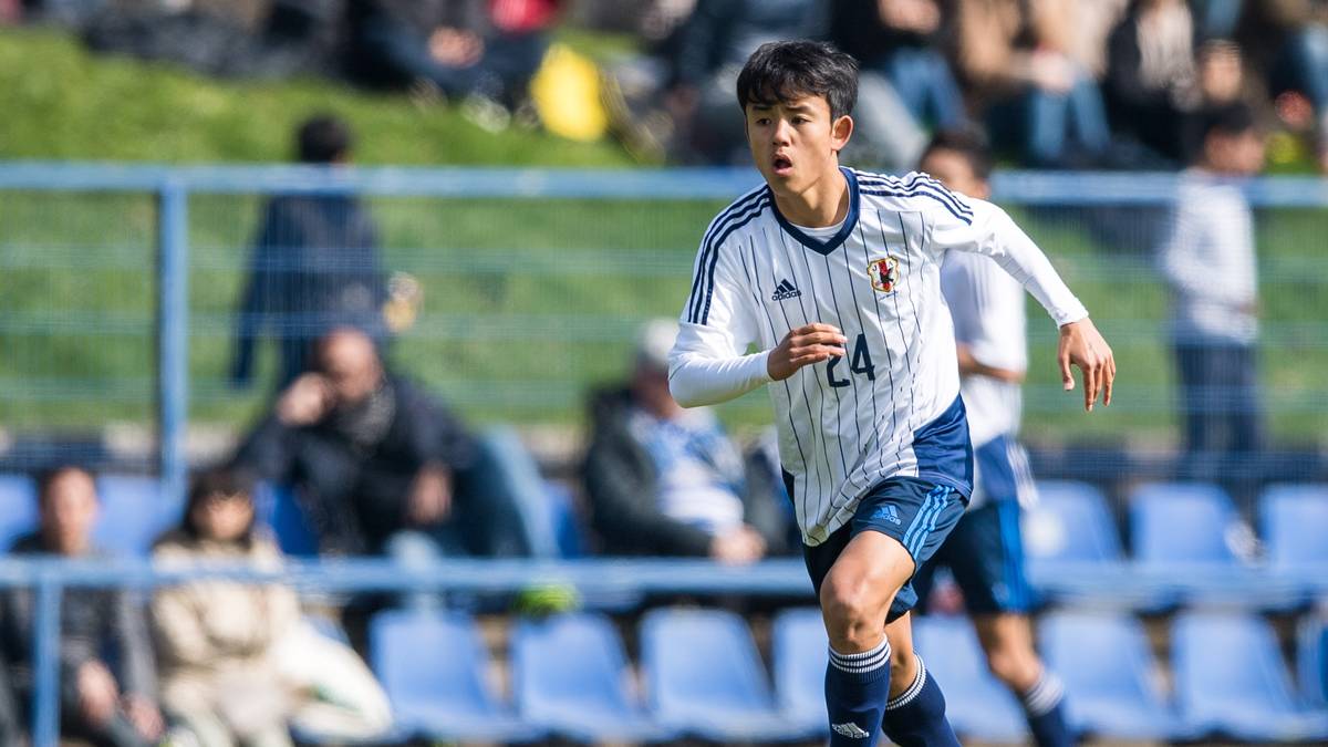 TAKEFUSA KUBO (Kawasaki Frontale): Takefusa Kubo wird in seiner Heimat als der "japanische Messi" gefeiert. Tatsächlich holte der FC Barcelona den jüngsten Torschützen der japanischen ersten Liga (mit 15) als Neunjährigen von Kawasaki Frontale in seine berühmte Talentschmiede "La Masia"