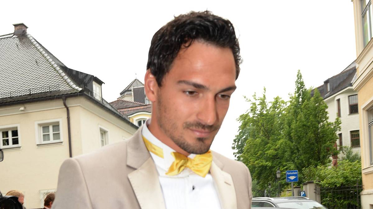 Im Münchner Stadtteil Schwabing heiratet der 26-Jährige seine Cathy