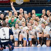 Nach 16 Jahren sichern sich Deutschlands Handballerinnen wieder ein Olympia-Ticket. Bundestrainer Markus Gaugisch erklärt, dass die langfristige Tragweite nochmal weit höher ist.