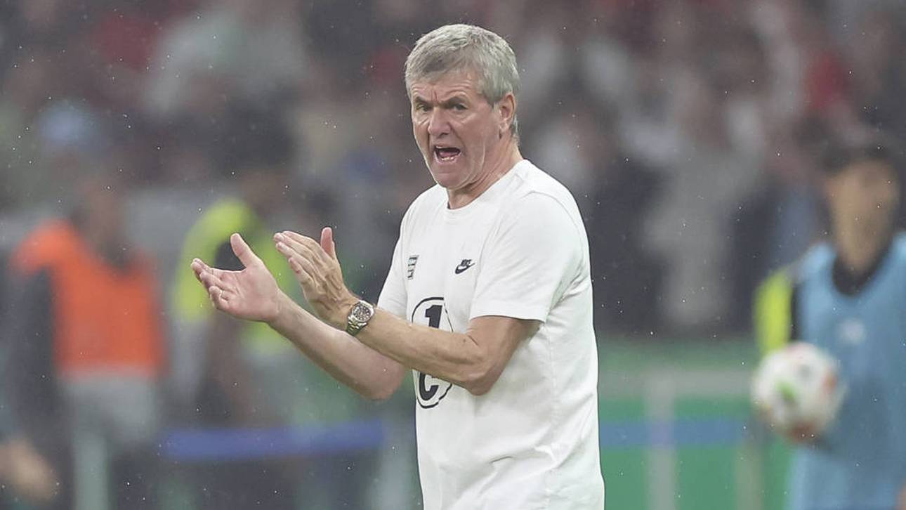 Friedhelm Funkel stand in der vergangenen Saison mit Kaiserslautern im Pokalfinale