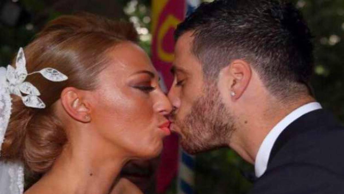 Für Vieirinha läuft es momentan nicht nur sportlich rund: Nachdem der Wolfsburger vor drei Jahren seine Freundin Vaso bereits standesamtlich geheiratet hatte, holen die beiden nun die kirchliche Zeremonie nach