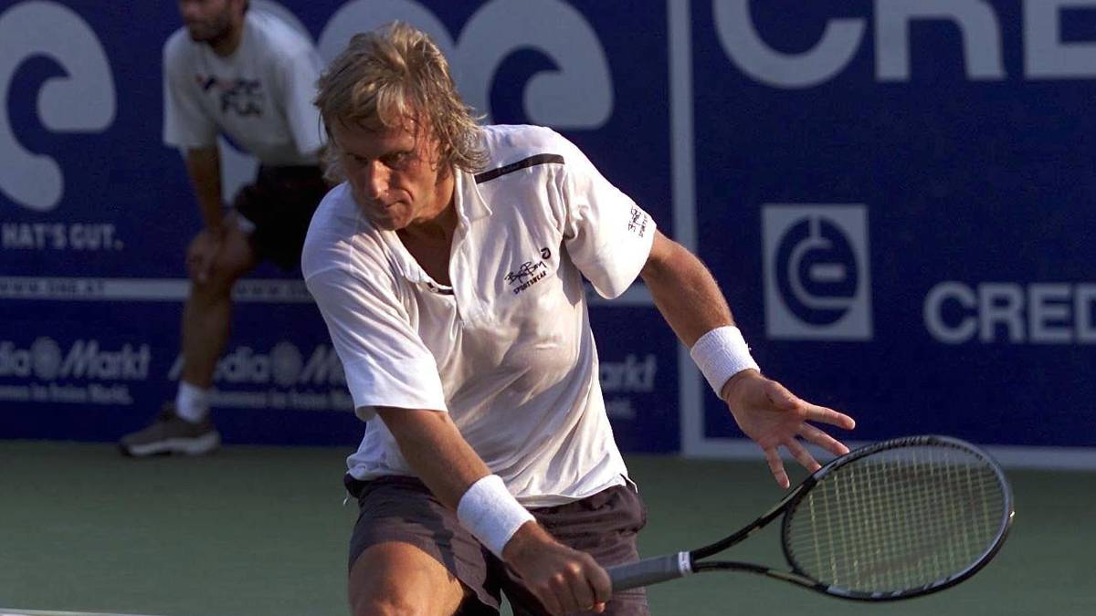 Mit einer Siegquote von fast 90 Prozent in all seinen Partien hat Borg die beste Grand-Slam-Bilanz aller Spieler und triumphiert bei aberwitzigen 41 Prozent der GS-Turniere, an denen er teilnimmt (11 aus 27). Für vier Prozent der SPORT1-User ist Borg der GOAT im Tennis