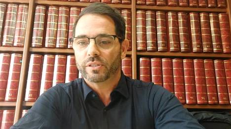 Domenico Gurzi ist Sportwissenschaftler und ordnet die sportliche Belastung von Profifußballern ein - er sieht die Entwicklung und den immer größer werdenden Kalender kritisch.