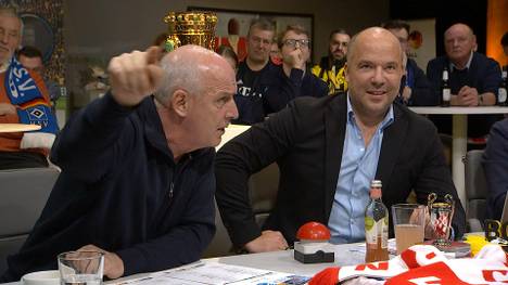 Nach dem desaströsen 0:3 in Leverkusen schießt sich SPORT1-Experte Mario Basler auf einzelne Bayern-Spieler ein. Im Fantalk hat er es vor allem auf Joshua Kimmich abgesehen.