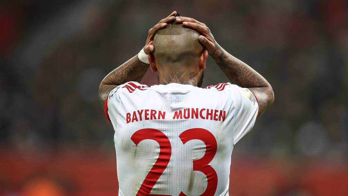 Wie die "Sun" berichtet, ist neben dem FC Chelsea auch Manchester United an dem chilenischen Mittelfeld-Star interessiert und bereit, für den 30-Jährigen zu bieten. Vidals Vertrag in München läuft bis 2019