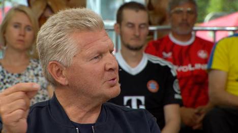 Der VfB Stuttgart wird Nick Woltemade in diesem Sommer aller Voraussicht nach nicht an den FC Bayern München verkaufen. SPORT1-Experte Stefan Effenberg skizziert einen Karriereplan für den Mittelstürmer.