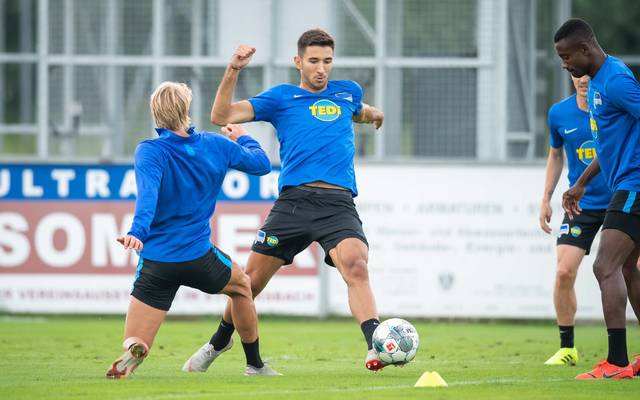 Bundesliga Profis Von Hertha Bsc Suchen Ehering Von Mathew Leckie