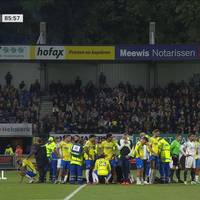 Horror-Szenen bei Ajax-Spiel - Tränen-Drama um Torhüter