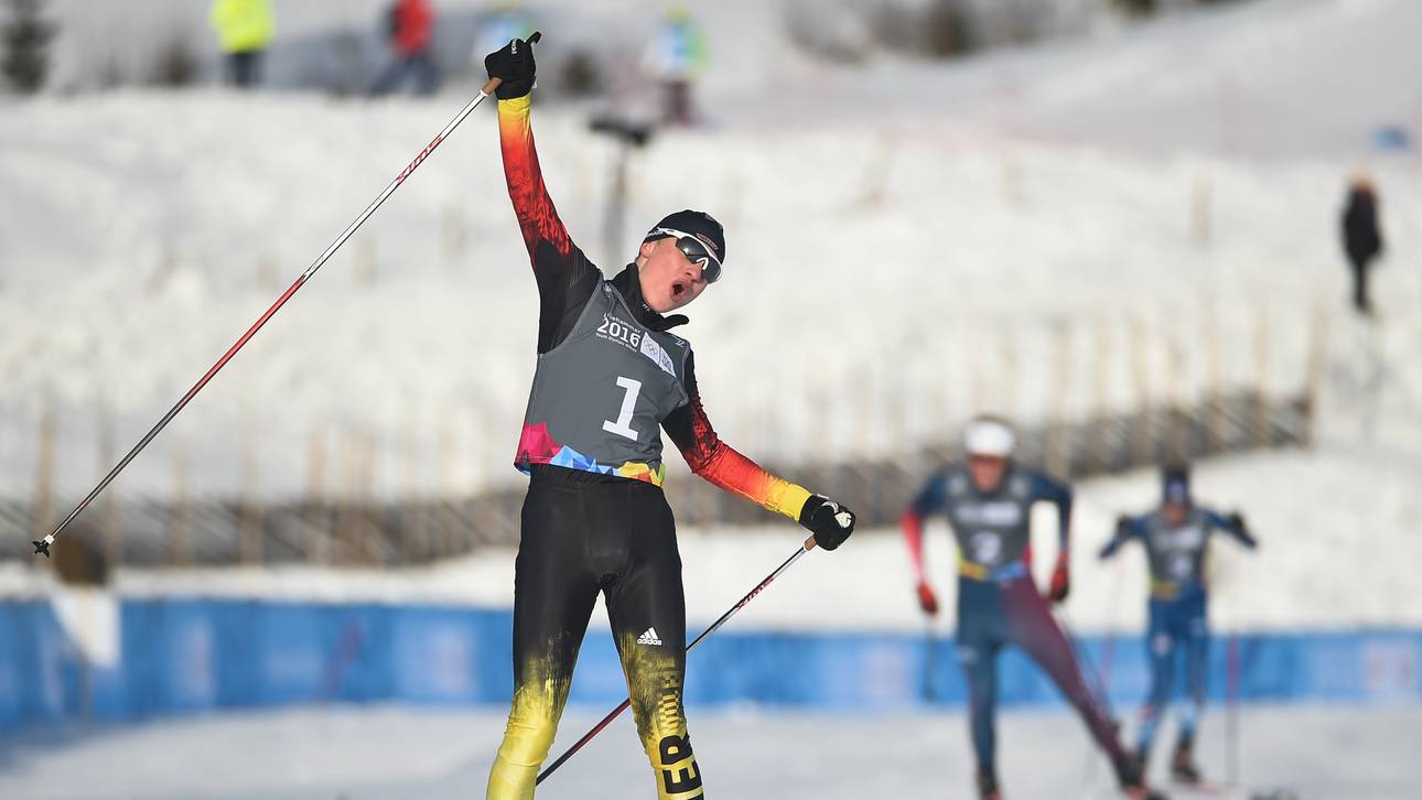 Skisprung-Mixed-Team holt Silber