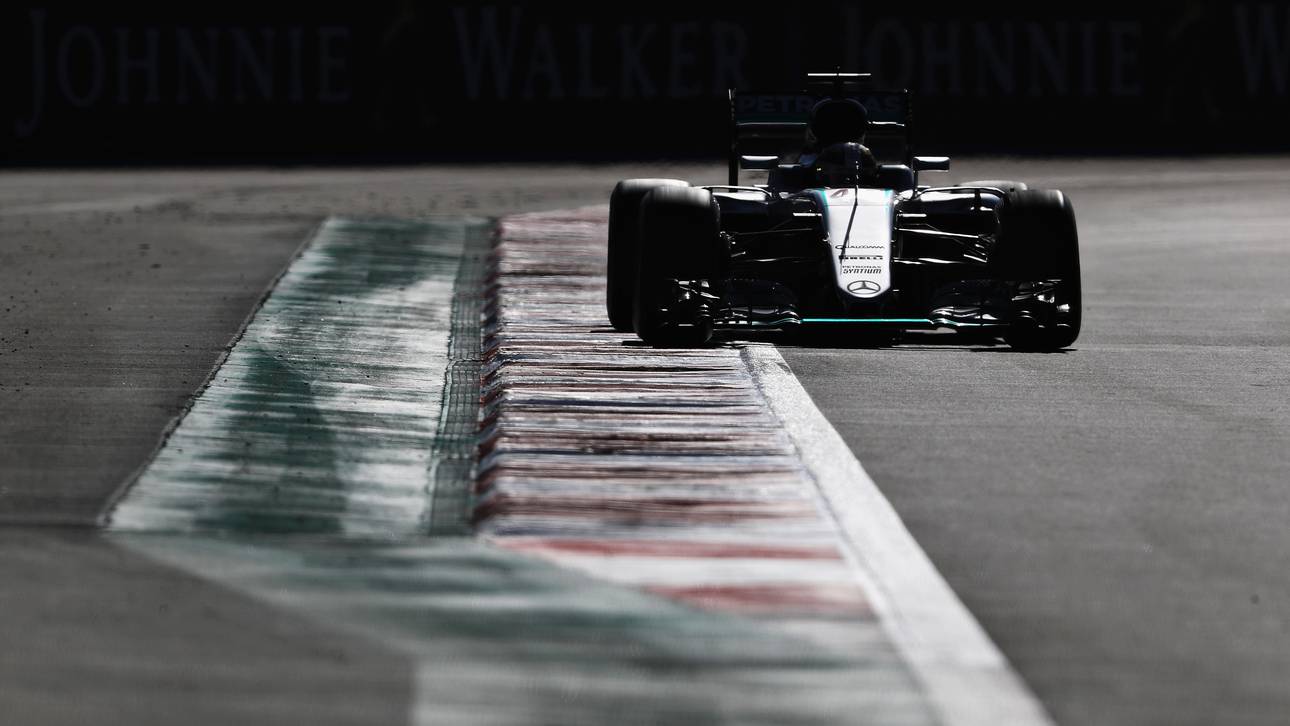 Hamilton vor Rosberg – Red Bull stark