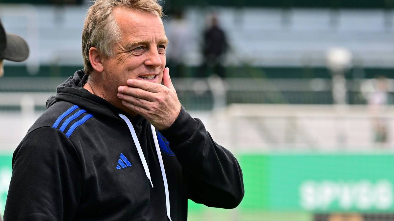 Schalke: Büskens verkündet Abschied