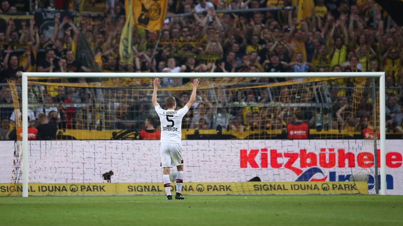 Sven Bender wurde von der Dortmunder Südtribüne für seine Dienste von 2009 bis 2017 gefeiert