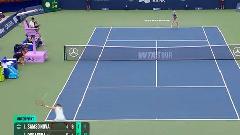 In einer sehr umkämpften Dreisatz-Partie setzte sich Elena Rybakina gegen Liudmila Samsonova mit 6:4 im dritten Satz durch und steht damit im Viertelfinale des Toronto-Masters.