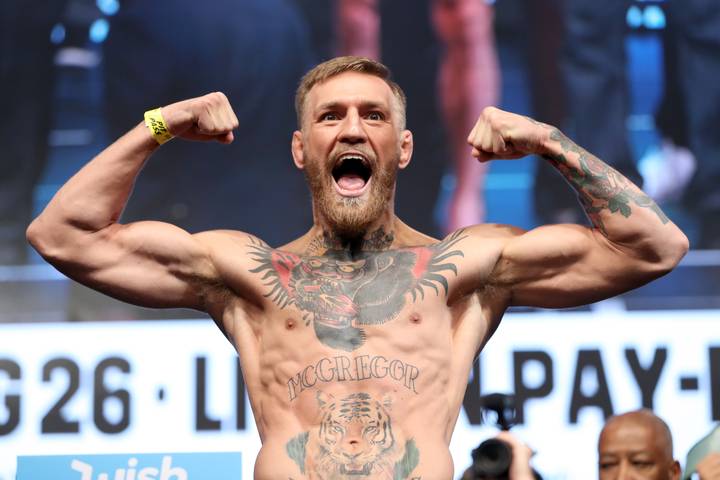 Conor Mcgregor Vs Floyd Mayweather Ire Schafft Kampfgewicht