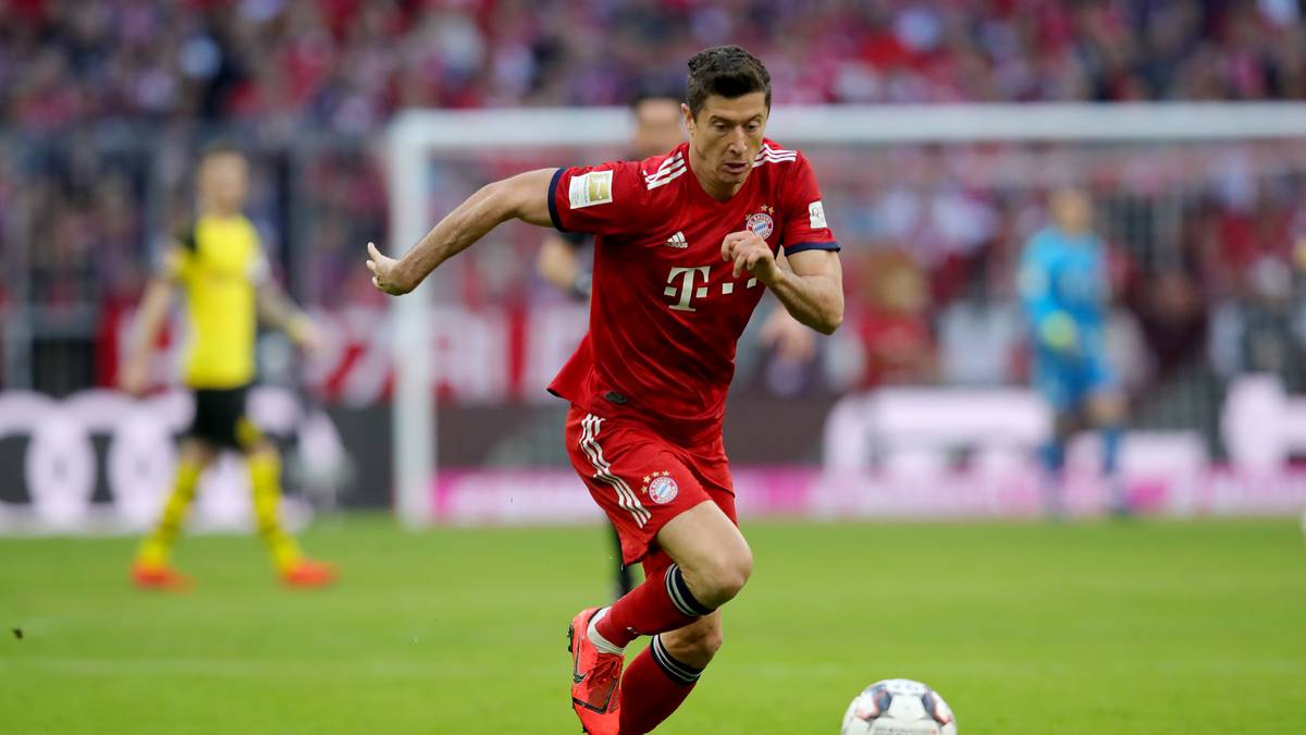 PLATZ 2 - ROBERT LEWANDOWSKI: An guten Tagen absolute Spitzenklasse und wohl mit dem besten Komplettpaket der Welt. 35 Tore in 41 Pflichtsspielen 18/19 sind beeindruckend, dazu kommen 13 Vorlagen. Wenn der Pole jetzt auch noch in den entscheidenden K.o.-Spielen der Königsklasse Eindruck hinterlassen würde, wäre Rang eins im Neuner-Ranking griffbereit