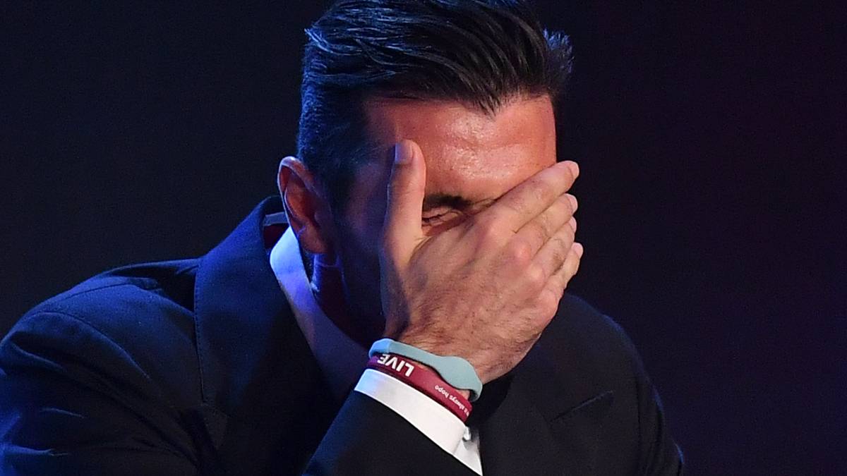 Der Applaus ist frenetisch, doch Buffon kann kaum hinschauen