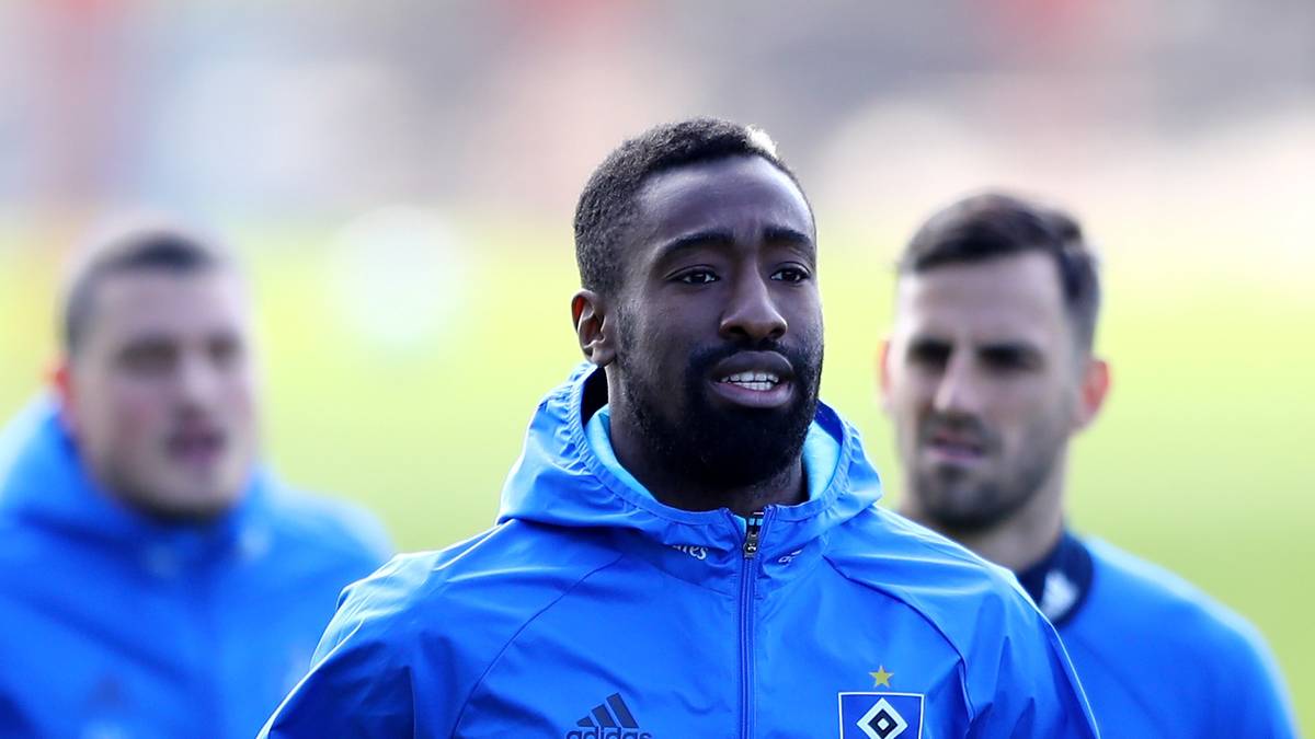 JOHAN DJOUROU: 32 Jahre, Innenverteidiger, zuletzt bei SPAL