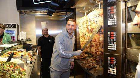 Lukas Podolski besitzt einen Dönerladen in Köln