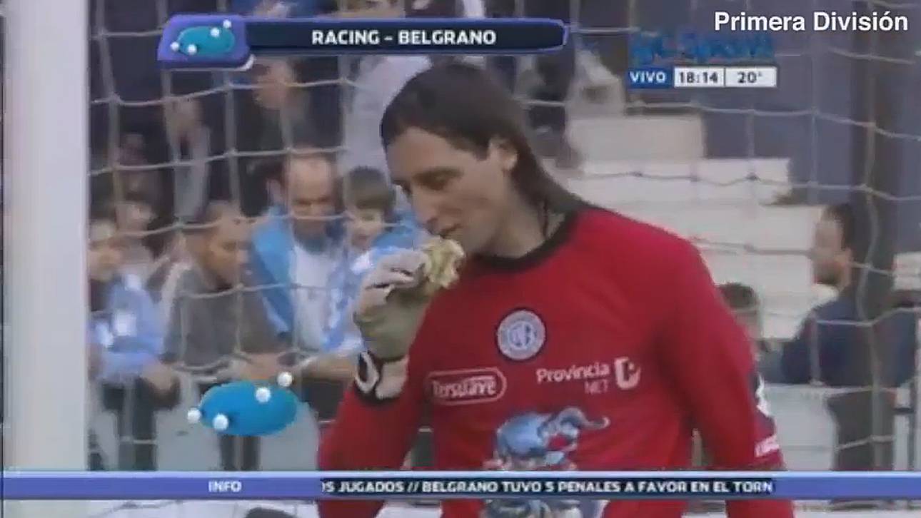 Keeper verspeist Wurfgeschoss