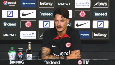 Mit dem Wechsel zurück in die Bundesliga möchte Robin Koch nun auch wieder in den Fokus der Nationalmannschaft kommen. An erster Stelle steht für den Verteidiger aber der Erfolg mit der SGE.