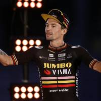 Es hatte sich angedeutet: Primoz Roglic verlässt Spitzenteam Jumbo-Visma zum Saisonende - Ziel unbekannt. Tritt der Giro-Sieger nun aus dem Schatten von  Tour-Dominator Jonas Vingegaard?