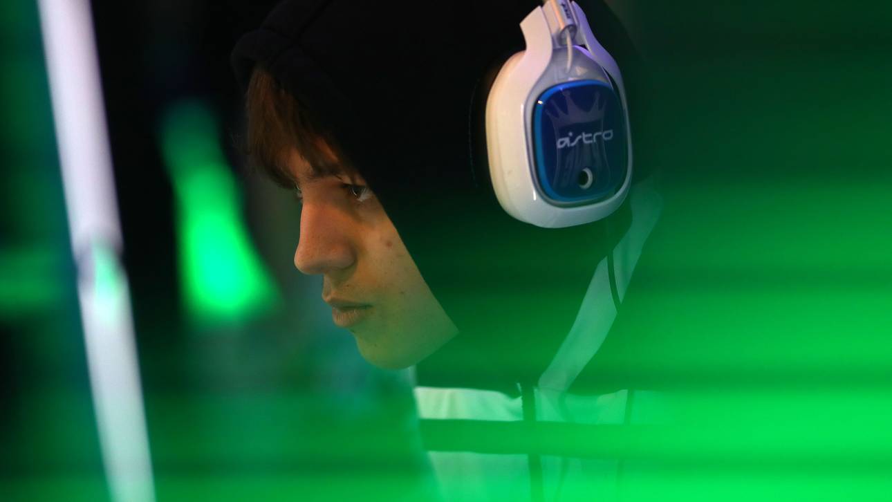 Titel! FIFA-Superstar macht Kasse